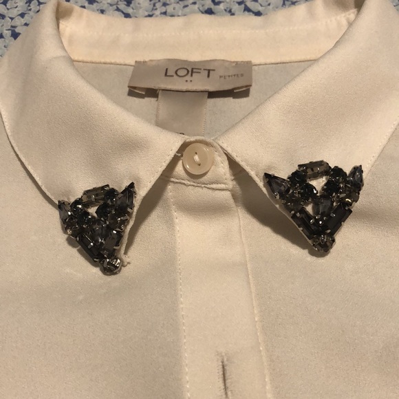 Anne Taylor LOFT White Bejeweled Collared Button-down Tank Size: SP - Picture 2 of 5